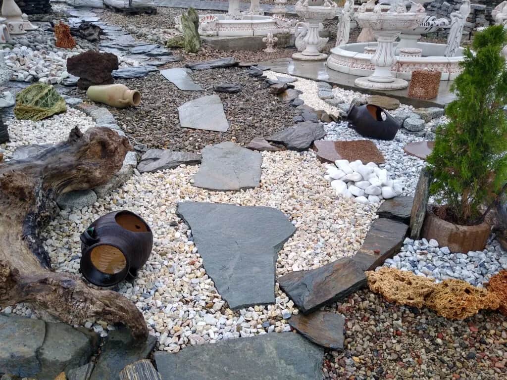 Co można zrobić z kamieni w ogrodzie: 10 kreatywnych pomysłów