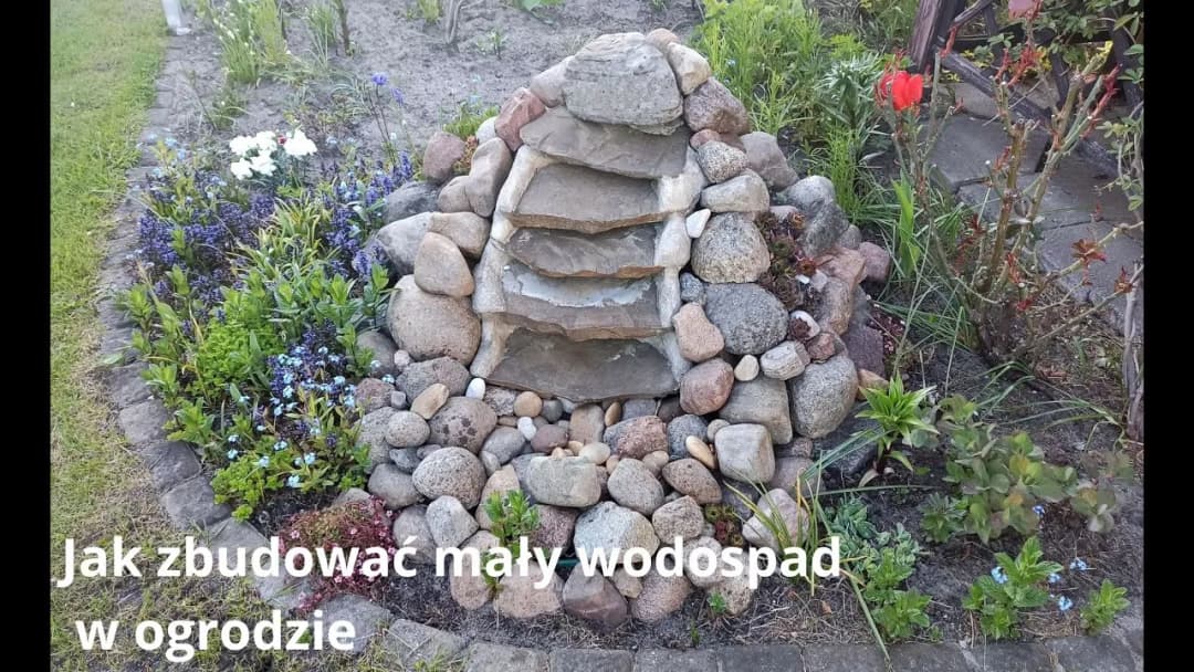 Prosty wodospad w ogrodzie krok po kroku. Uniknij kosztownych błędów!