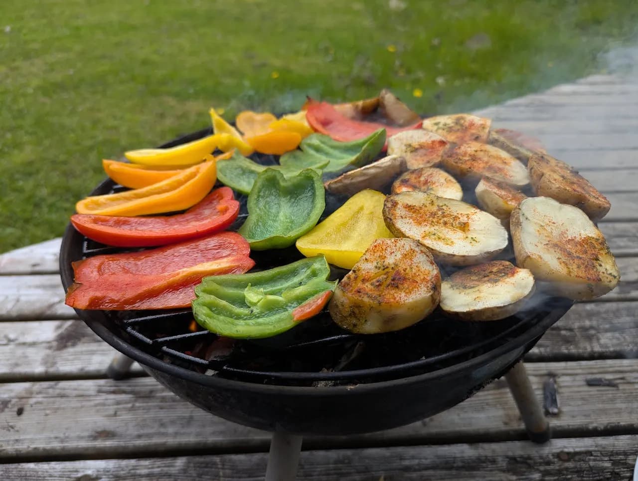 Jak urządzić kuchnię na działce? Co warto mieć?